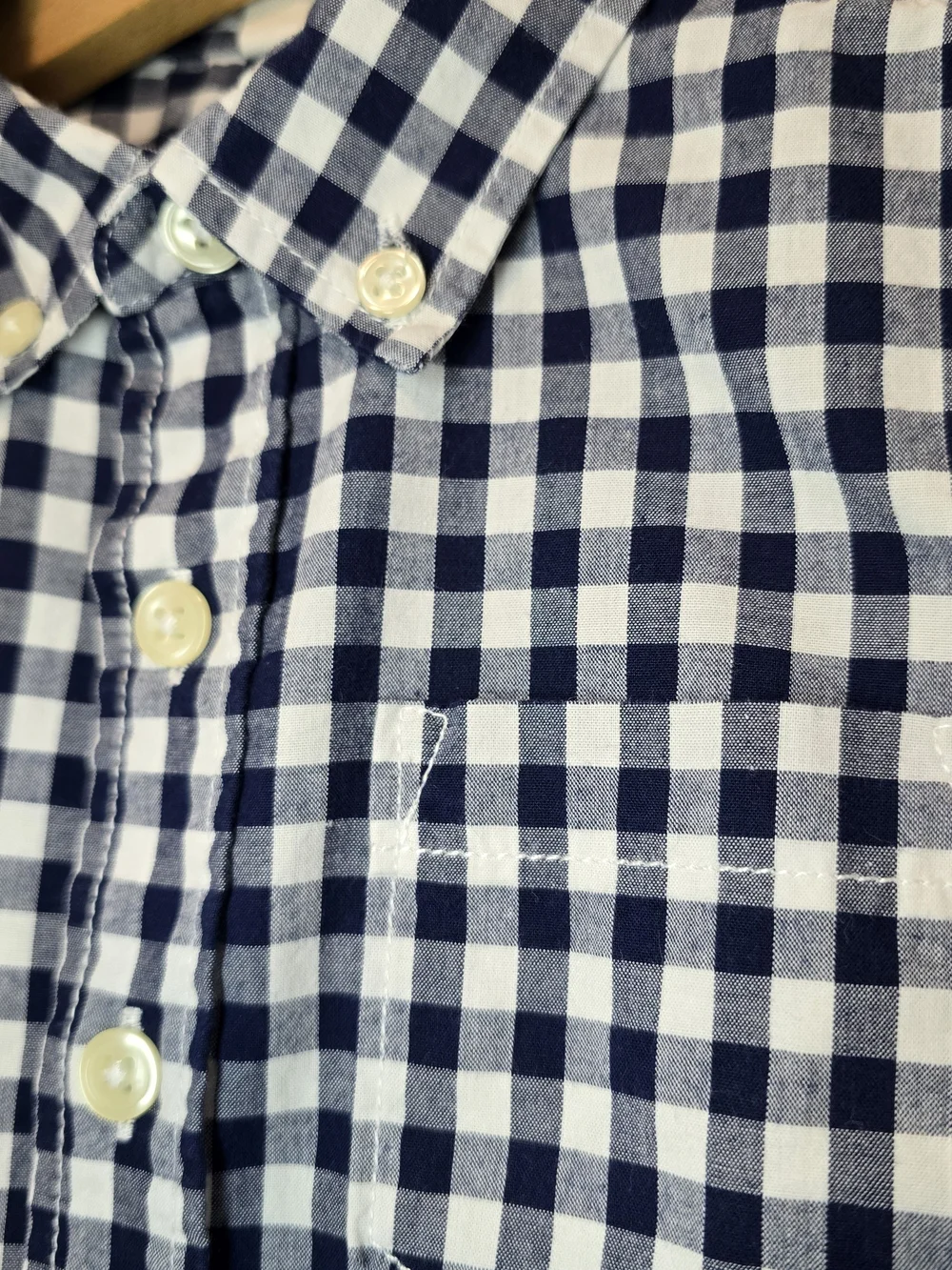 GAP button down